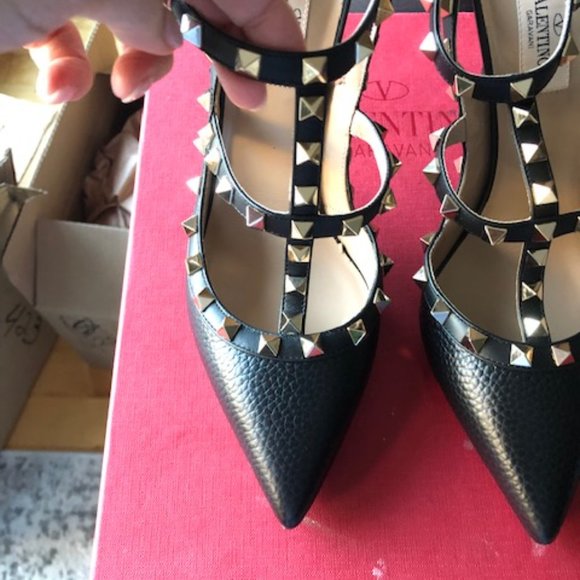 Brand New, Never Worn Valentino Garavani Women's Rockstud Cage Leather Pumps - Picture 8 of 13